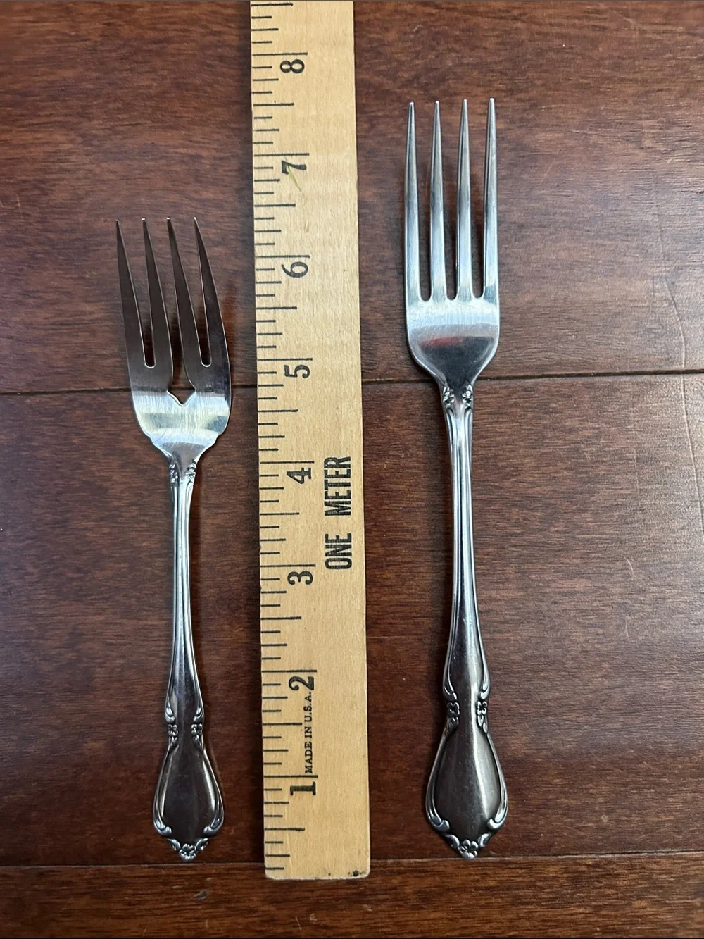 Vintage Oneida Craft Chateaux Deluxe Stainless Steel Flatware Set - 27 Pieces